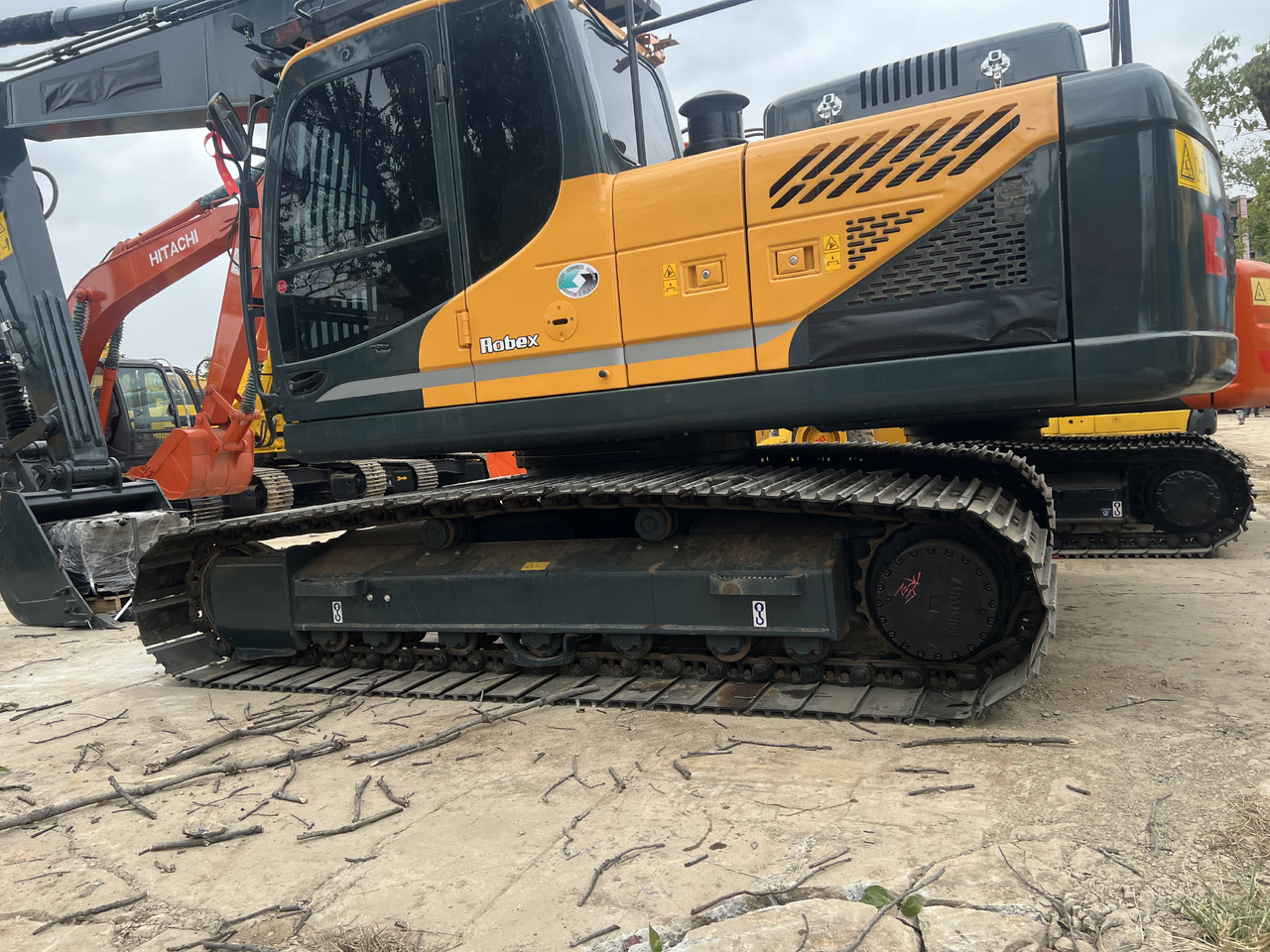 HYUNDAI HX220HD BROADEN TRACK SHOES - Bager gusjeničar: slika HYUNDAI HX220HD BROADEN TRACK SHOES - Bager gusjeničar HYUNDAI HX220HD BROADEN TRACK SHOES - Bager gusjeničar: slika HYUNDAI HX220HD BROADEN TRACK SHOES - Bager gusjeničar