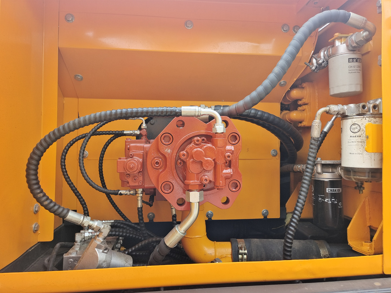 HYUNDAI HX220HD - Bager gusjeničar: slika HYUNDAI HX220HD - Bager gusjeničar HYUNDAI HX220HD - Bager gusjeničar: slika HYUNDAI HX220HD - Bager gusjeničar