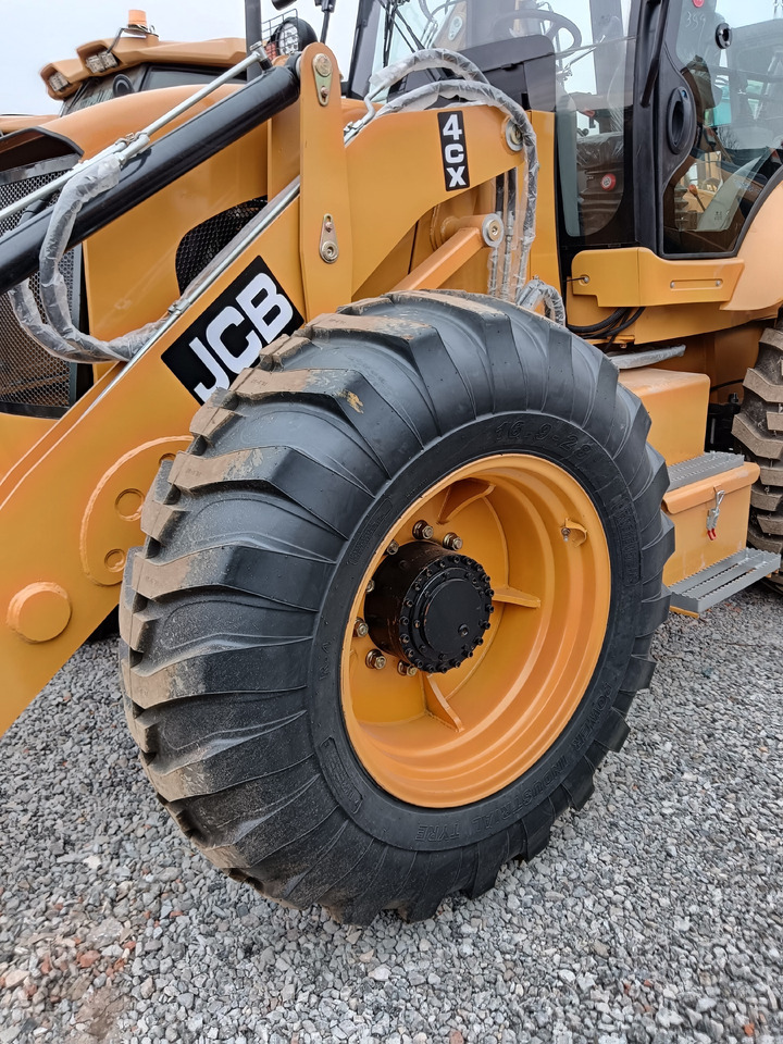 JCB 4CX - Rovokopač-utovarivač: slika JCB 4CX - Rovokopač-utovarivač JCB 4CX - Rovokopač-utovarivač: slika JCB 4CX - Rovokopač-utovarivač