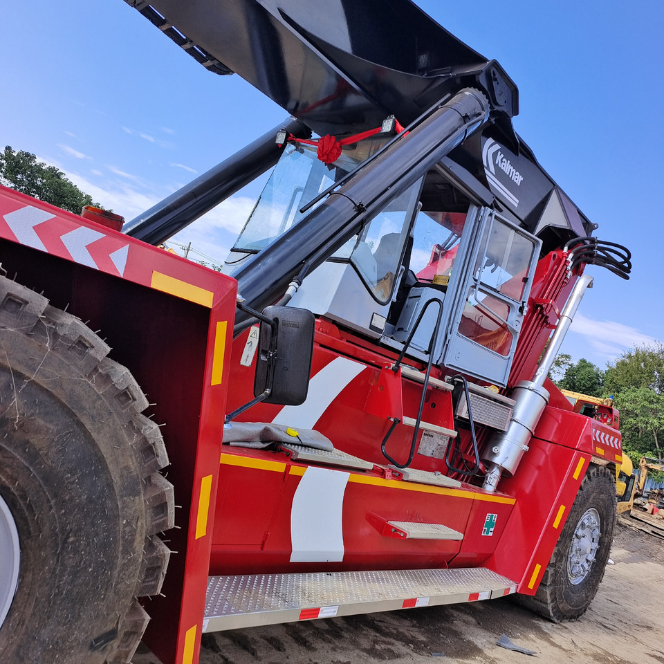 KALMAR DRF450 45 TON REACH STACKER DRT450 DRU450 DRD 450 - Dohvatni viličar: slika KALMAR DRF450 45 TON REACH STACKER DRT450 DRU450 DRD 450 - Dohvatni viličar KALMAR DRF450 45 TON REACH STACKER DRT450 DRU450 DRD 450 - Dohvatni viličar: slika KALMAR DRF450 45 TON REACH STACKER DRT450 DRU450 DRD 450 - Dohvatni viličar