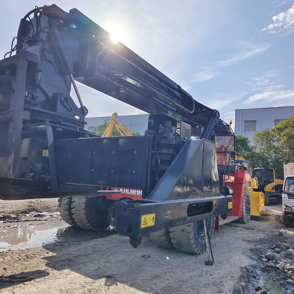 KALMAR DRT450 45 TON DRF 450 DRU450 DRD 450 - Dohvatni viličar: slika KALMAR DRT450 45 TON DRF 450 DRU450 DRD 450 - Dohvatni viličar KALMAR DRT450 45 TON DRF 450 DRU450 DRD 450 - Dohvatni viličar: slika KALMAR DRT450 45 TON DRF 450 DRU450 DRD 450 - Dohvatni viličar