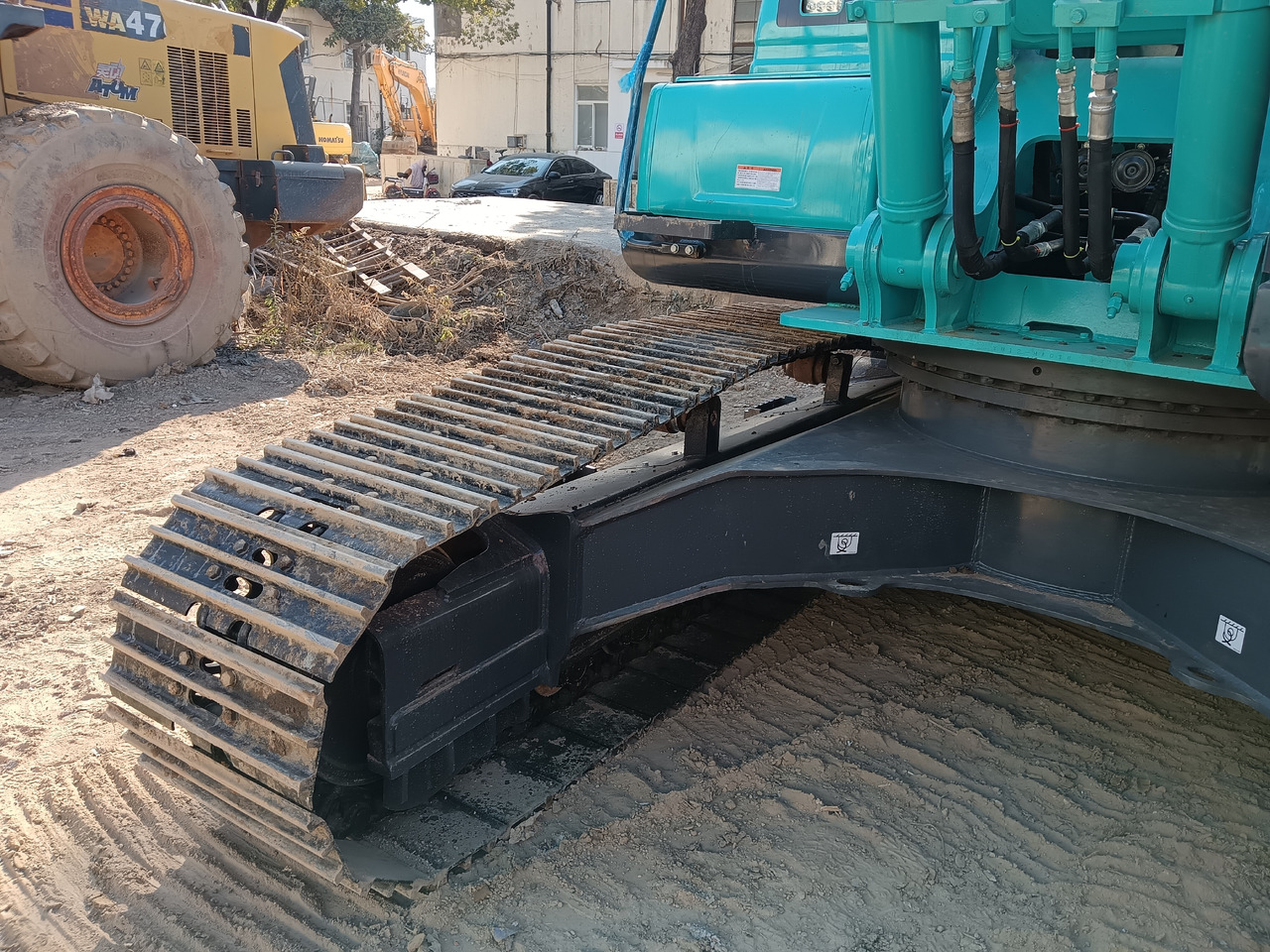 KOBELCO SK200-8 - Bager gusjeničar: slika KOBELCO SK200-8 - Bager gusjeničar KOBELCO SK200-8 - Bager gusjeničar: slika KOBELCO SK200-8 - Bager gusjeničar
