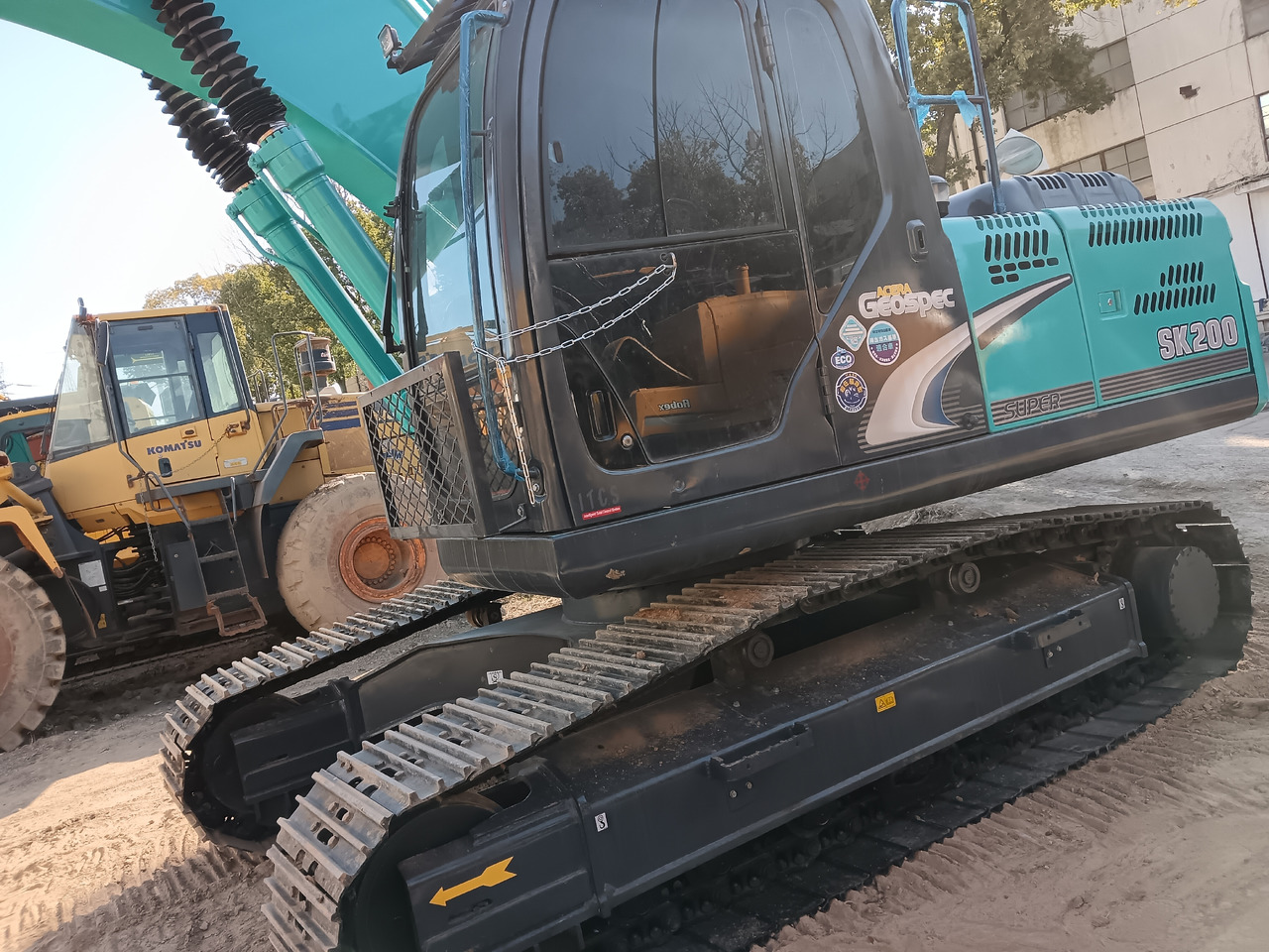 KOBELCO SK200-8 - Bager gusjeničar: slika KOBELCO SK200-8 - Bager gusjeničar KOBELCO SK200-8 - Bager gusjeničar: slika KOBELCO SK200-8 - Bager gusjeničar