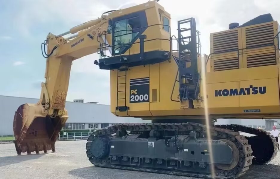 KOMATSU PC2000-8 PC 2000 - 8 Mining Crawler Excavator - Rudarski strojevi: slika KOMATSU PC2000-8 PC 2000 - 8 Mining Crawler Excavator - Rudarski strojevi KOMATSU PC2000-8 PC 2000 - 8 Mining Crawler Excavator - Rudarski strojevi: slika KOMATSU PC2000-8 PC 2000 - 8 Mining Crawler Excavator - Rudarski strojevi