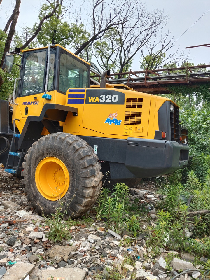 KOMATSU WA 320 WA320-5 - Utovarivač na kotačima: slika KOMATSU WA 320 WA320-5 - Utovarivač na kotačima KOMATSU WA 320 WA320-5 - Utovarivač na kotačima: slika KOMATSU WA 320 WA320-5 - Utovarivač na kotačima
