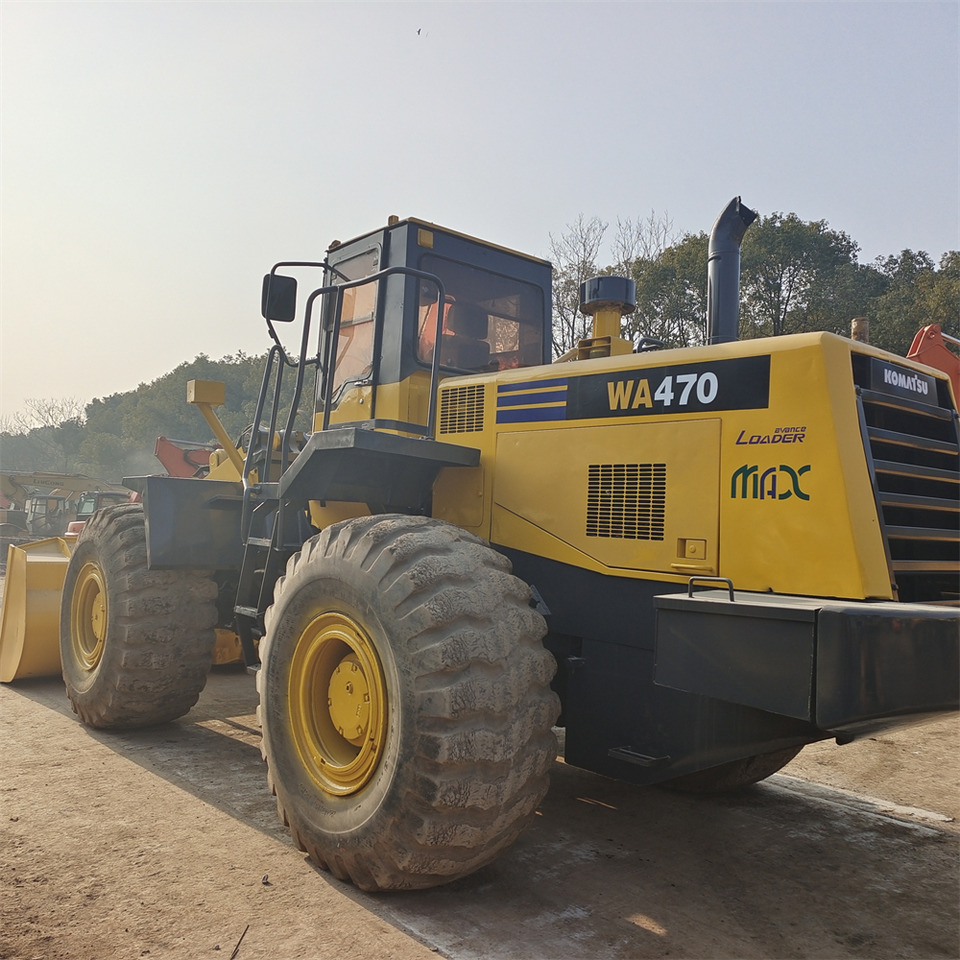 KOMATSU WA470-3 - Utovarivač na kotačima: slika KOMATSU WA470-3 - Utovarivač na kotačima KOMATSU WA470-3 - Utovarivač na kotačima: slika KOMATSU WA470-3 - Utovarivač na kotačima