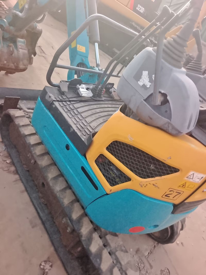 KUBOTA U17 - Mini bager: slika KUBOTA U17 - Mini bager KUBOTA U17 - Mini bager: slika KUBOTA U17 - Mini bager