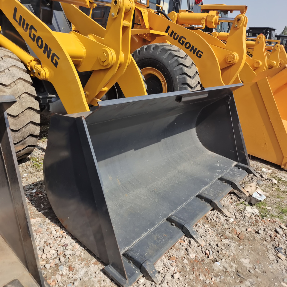 LIUGONG 836 - Utovarivač na kotačima: slika LIUGONG 836 - Utovarivač na kotačima LIUGONG 836 - Utovarivač na kotačima: slika LIUGONG 836 - Utovarivač na kotačima