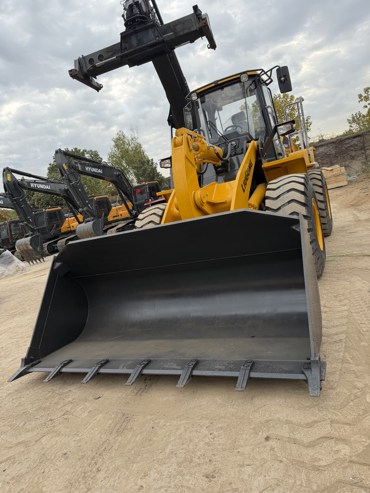 LIUGONG 856H - Utovarivač na kotačima: slika LIUGONG 856H - Utovarivač na kotačima LIUGONG 856H - Utovarivač na kotačima: slika LIUGONG 856H - Utovarivač na kotačima