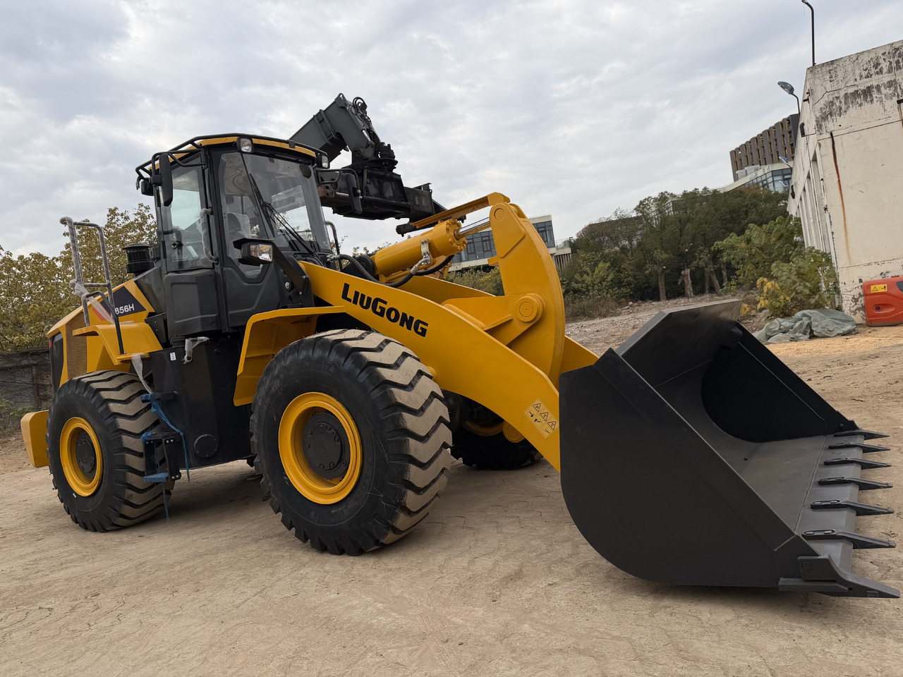 LIUGONG 856H - Utovarivač na kotačima: slika LIUGONG 856H - Utovarivač na kotačima LIUGONG 856H - Utovarivač na kotačima: slika LIUGONG 856H - Utovarivač na kotačima