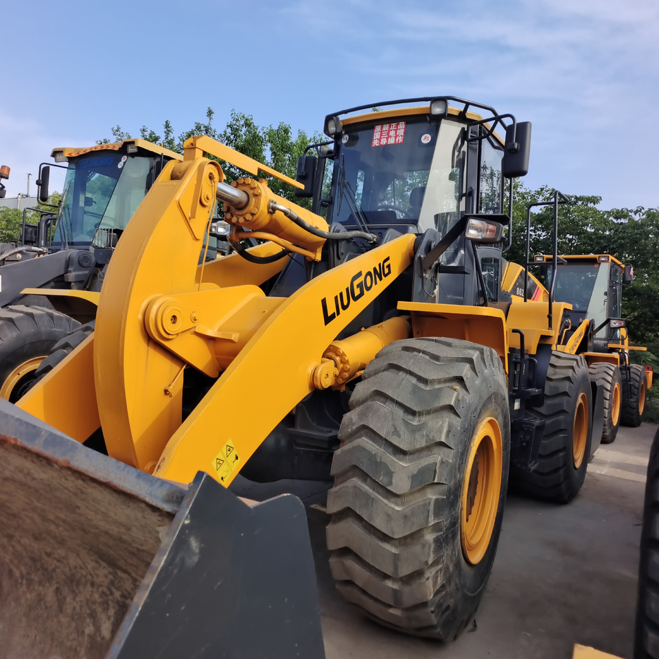 LIUGONG 862H - Utovarivač na kotačima: slika LIUGONG 862H - Utovarivač na kotačima LIUGONG 862H - Utovarivač na kotačima: slika LIUGONG 862H - Utovarivač na kotačima