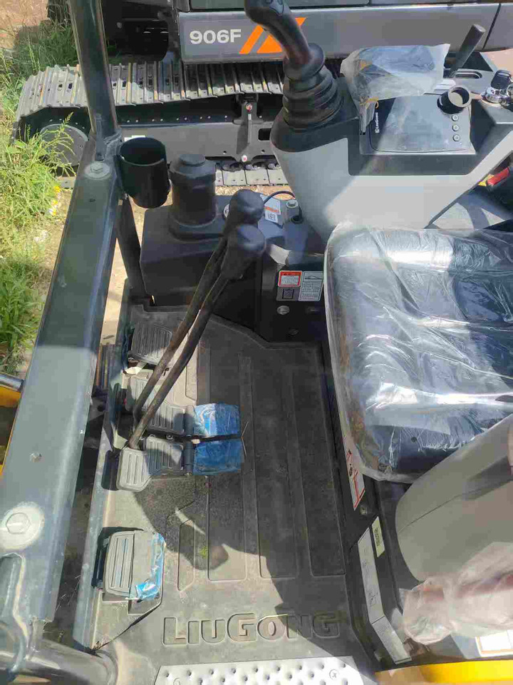 LIUGONG 9017F BRAND NEW 1.7 TON 1.8 TON 2 TON 1 TON MICRO DIGGER - Mini bager: slika LIUGONG 9017F BRAND NEW 1.7 TON 1.8 TON 2 TON 1 TON MICRO DIGGER - Mini bager LIUGONG 9017F BRAND NEW 1.7 TON 1.8 TON 2 TON 1 TON MICRO DIGGER - Mini bager: slika LIUGONG 9017F BRAND NEW 1.7 TON 1.8 TON 2 TON 1 TON MICRO DIGGER - Mini bager