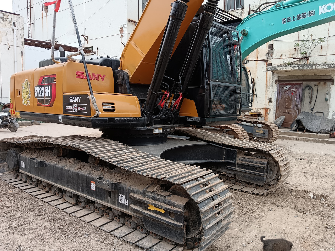 Bager gusjeničar SANY 235H 305H 365H: slika Bager gusjeničar SANY 235H 305H 365H Bager gusjeničar SANY 235H 305H 365H: slika Bager gusjeničar SANY 235H 305H 365H