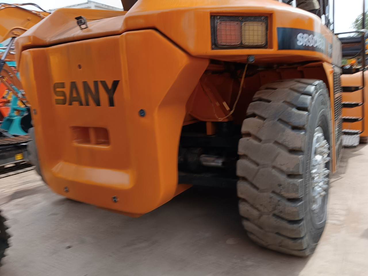 SANY SRSC45C30 45TON REACH STACKER - Dohvatni viličar: slika SANY SRSC45C30 45TON REACH STACKER - Dohvatni viličar SANY SRSC45C30 45TON REACH STACKER - Dohvatni viličar: slika SANY SRSC45C30 45TON REACH STACKER - Dohvatni viličar