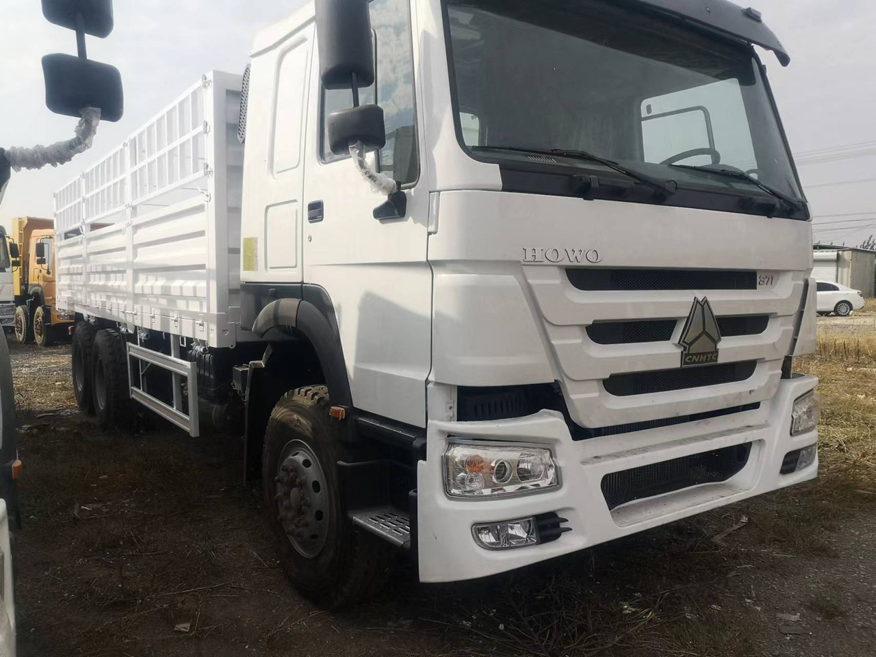 SINOTRUK HOWO 375 SINOTRUK HOWO 371 WITH FENCE howo380 420 400 - Kamion za prijevoz stoke: slika SINOTRUK HOWO 375 SINOTRUK HOWO 371 WITH FENCE howo380 420 400 - Kamion za prijevoz stoke SINOTRUK HOWO 375 SINOTRUK HOWO 371 WITH FENCE howo380 420 400 - Kamion za prijevoz stoke: slika SINOTRUK HOWO 375 SINOTRUK HOWO 371 WITH FENCE howo380 420 400 - Kamion za prijevoz stoke