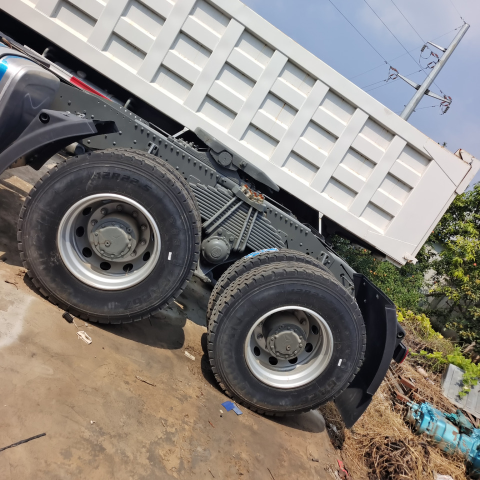 SINOTRUK HOWO 371 375 380 400 420 460HP - Tegljač: slika SINOTRUK HOWO 371 375 380 400 420 460HP - Tegljač SINOTRUK HOWO 371 375 380 400 420 460HP - Tegljač: slika SINOTRUK HOWO 371 375 380 400 420 460HP - Tegljač