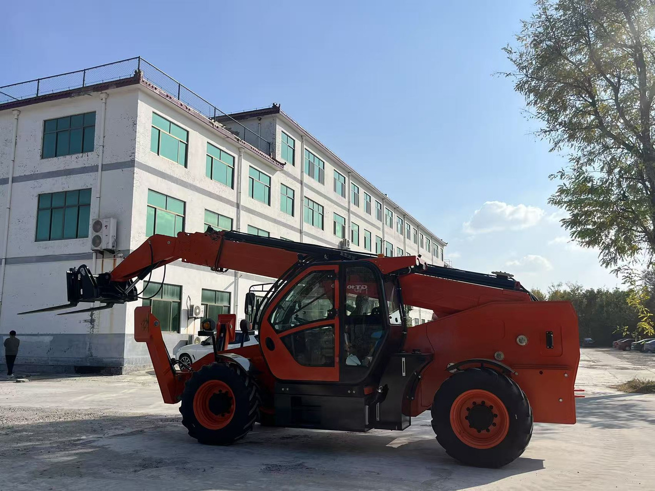 XCMG 17.5 METER BRAND NEW - Teleskopski rukovatelj: slika XCMG 17.5 METER BRAND NEW - Teleskopski rukovatelj XCMG 17.5 METER BRAND NEW - Teleskopski rukovatelj: slika XCMG 17.5 METER BRAND NEW - Teleskopski rukovatelj