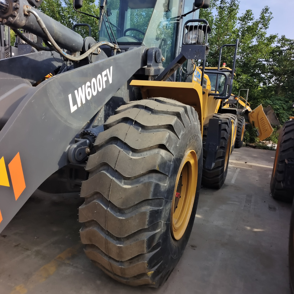 XCMG LW600FV LW 600 FV - Utovarivač na kotačima: slika XCMG LW600FV LW 600 FV - Utovarivač na kotačima XCMG LW600FV LW 600 FV - Utovarivač na kotačima: slika XCMG LW600FV LW 600 FV - Utovarivač na kotačima