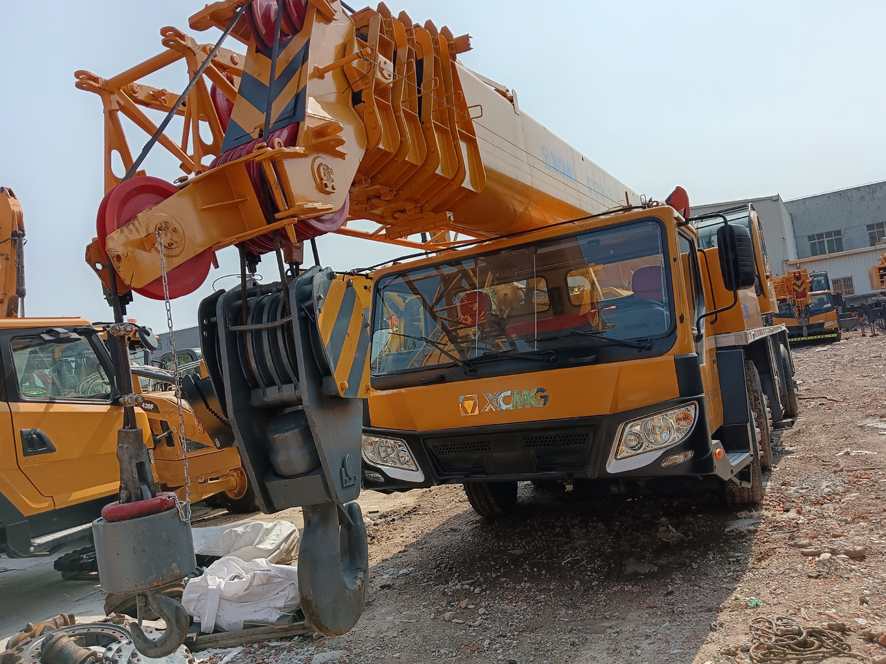 XCMG QY70K 70 TON - Autodizalica: slika XCMG QY70K 70 TON - Autodizalica XCMG QY70K 70 TON - Autodizalica: slika XCMG QY70K 70 TON - Autodizalica