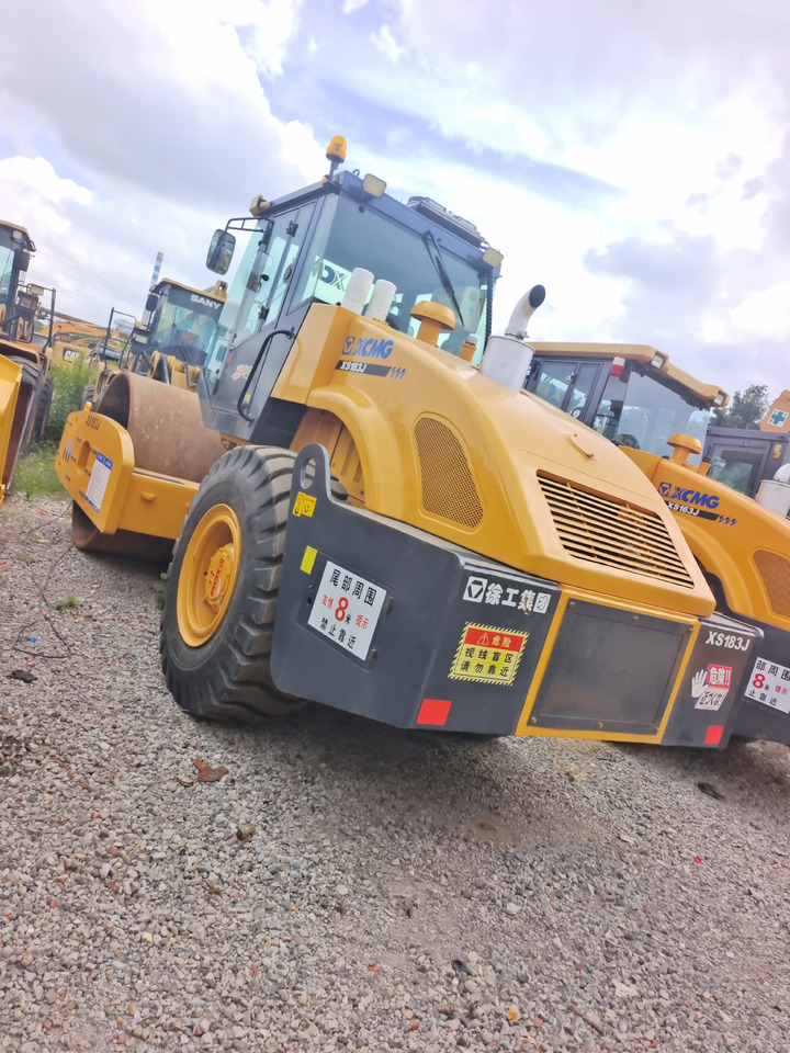 XCMG XS183J - Cestovni valjak: slika XCMG XS183J - Cestovni valjak XCMG XS183J - Cestovni valjak: slika XCMG XS183J - Cestovni valjak