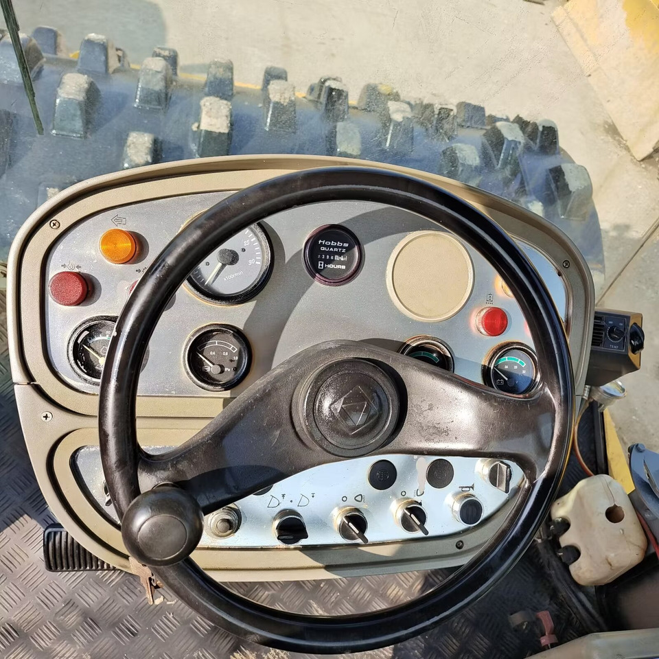 XCMG XS223J WITH SHEEP FOOT PAD - Cestovni valjak: slika XCMG XS223J WITH SHEEP FOOT PAD - Cestovni valjak XCMG XS223J WITH SHEEP FOOT PAD - Cestovni valjak: slika XCMG XS223J WITH SHEEP FOOT PAD - Cestovni valjak