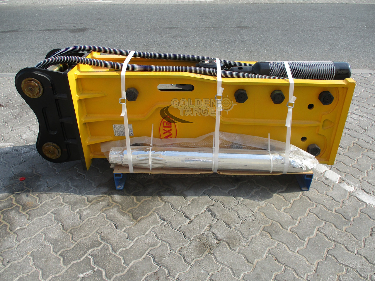 AXB BRK140A Silent Hydraulic Breaker Hammer - Hidraulični čekić za Bager: slika AXB BRK140A Silent Hydraulic Breaker Hammer - Hidraulični čekić za Bager AXB BRK140A Silent Hydraulic Breaker Hammer - Hidraulični čekić za Bager: slika AXB BRK140A Silent Hydraulic Breaker Hammer - Hidraulični čekić za Bager