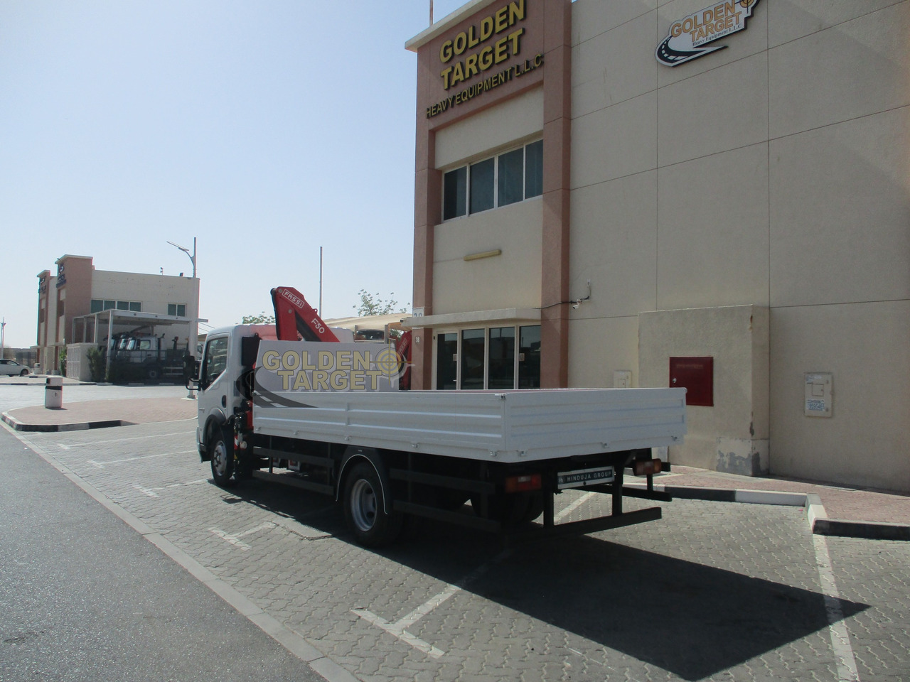 Ashok Leyland PARTNER LX 4x2 with Fassi F50A.022 Crane - Kamion s kranom: slika Ashok Leyland PARTNER LX 4x2 with Fassi F50A.022 Crane - Kamion s kranom Ashok Leyland PARTNER LX 4x2 with Fassi F50A.022 Crane - Kamion s kranom: slika Ashok Leyland PARTNER LX 4x2 with Fassi F50A.022 Crane - Kamion s kranom