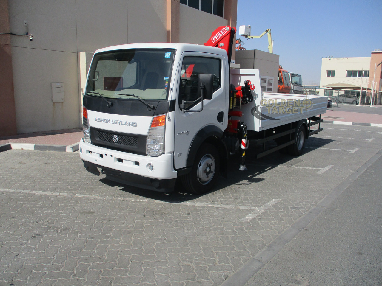 Ashok Leyland PARTNER LX 4x2 with Fassi F50A.022 Crane - Kamion s kranom: slika Ashok Leyland PARTNER LX 4x2 with Fassi F50A.022 Crane - Kamion s kranom Ashok Leyland PARTNER LX 4x2 with Fassi F50A.022 Crane - Kamion s kranom: slika Ashok Leyland PARTNER LX 4x2 with Fassi F50A.022 Crane - Kamion s kranom