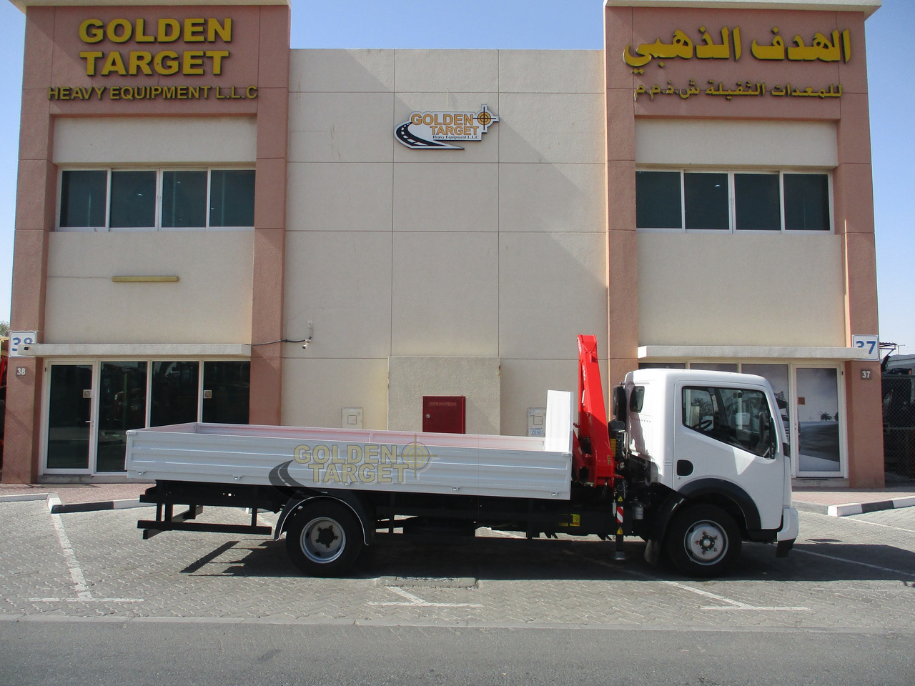 Ashok Leyland PARTNER LX 4x2 with Fassi F50A.022 Crane - Kamion s kranom: slika Ashok Leyland PARTNER LX 4x2 with Fassi F50A.022 Crane - Kamion s kranom Ashok Leyland PARTNER LX 4x2 with Fassi F50A.022 Crane - Kamion s kranom: slika Ashok Leyland PARTNER LX 4x2 with Fassi F50A.022 Crane - Kamion s kranom