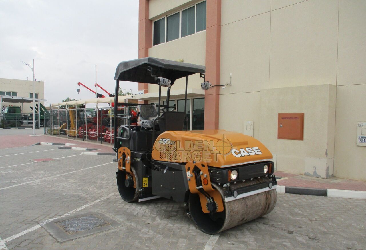Case 450DX Roller - Cestovni valjak: slika Case 450DX Roller - Cestovni valjak Case 450DX Roller - Cestovni valjak: slika Case 450DX Roller - Cestovni valjak