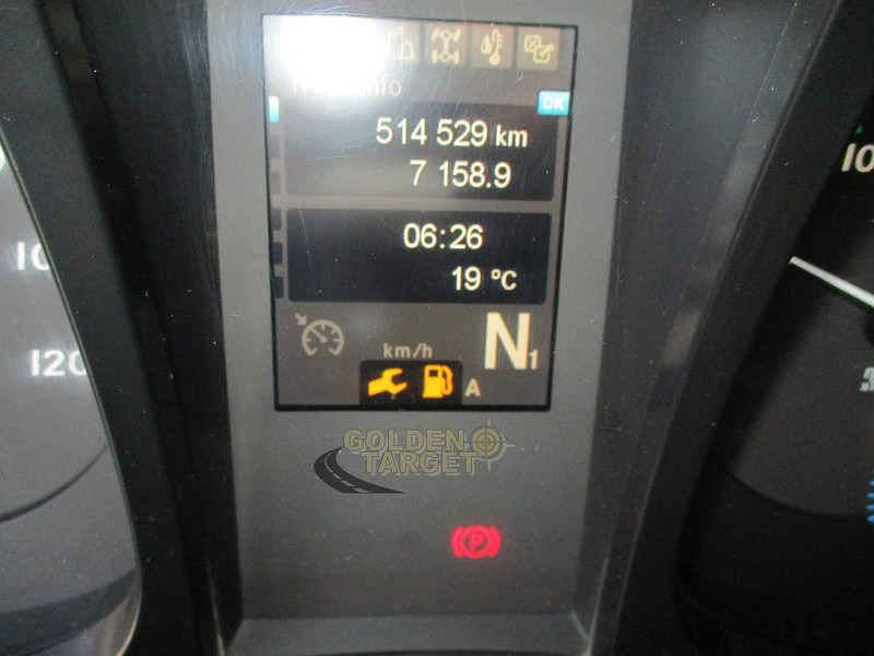 Kamion Mercedes-Benz Arocs 2045: slika Kamion Mercedes-Benz Arocs 2045