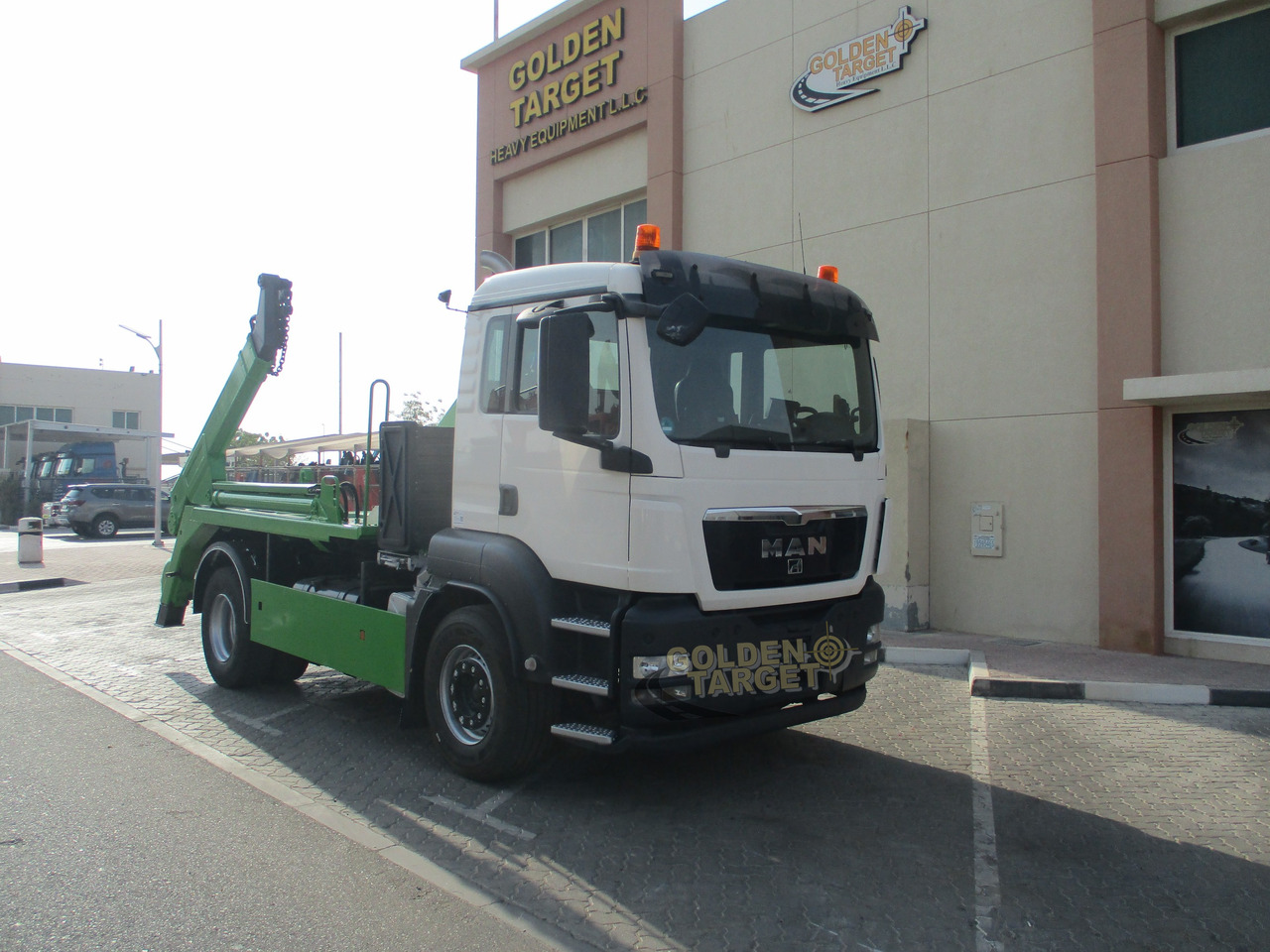 MAN TGS 18.440 4x2 Skip Loader - Utovarivač s proklizavajućim upravljanjem: slika MAN TGS 18.440 4x2 Skip Loader - Utovarivač s proklizavajućim upravljanjem MAN TGS 18.440 4x2 Skip Loader - Utovarivač s proklizavajućim upravljanjem: slika MAN TGS 18.440 4x2 Skip Loader - Utovarivač s proklizavajućim upravljanjem