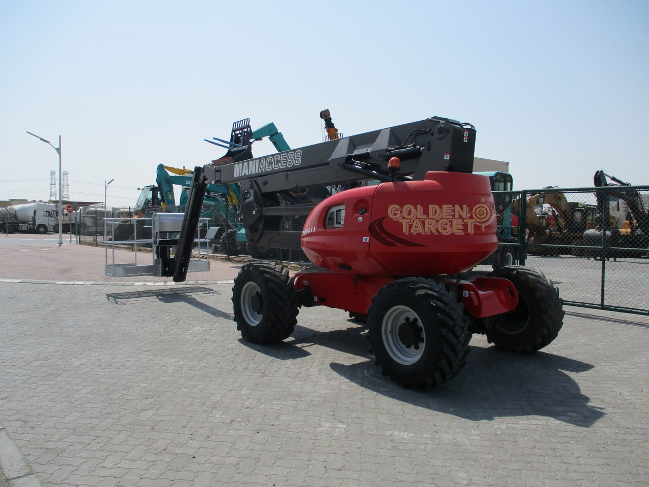 MANITOU 200 ATJ 4x4 Articulated Boom Lift - Zglobni krak: slika MANITOU 200 ATJ 4x4 Articulated Boom Lift - Zglobni krak MANITOU 200 ATJ 4x4 Articulated Boom Lift - Zglobni krak: slika MANITOU 200 ATJ 4x4 Articulated Boom Lift - Zglobni krak