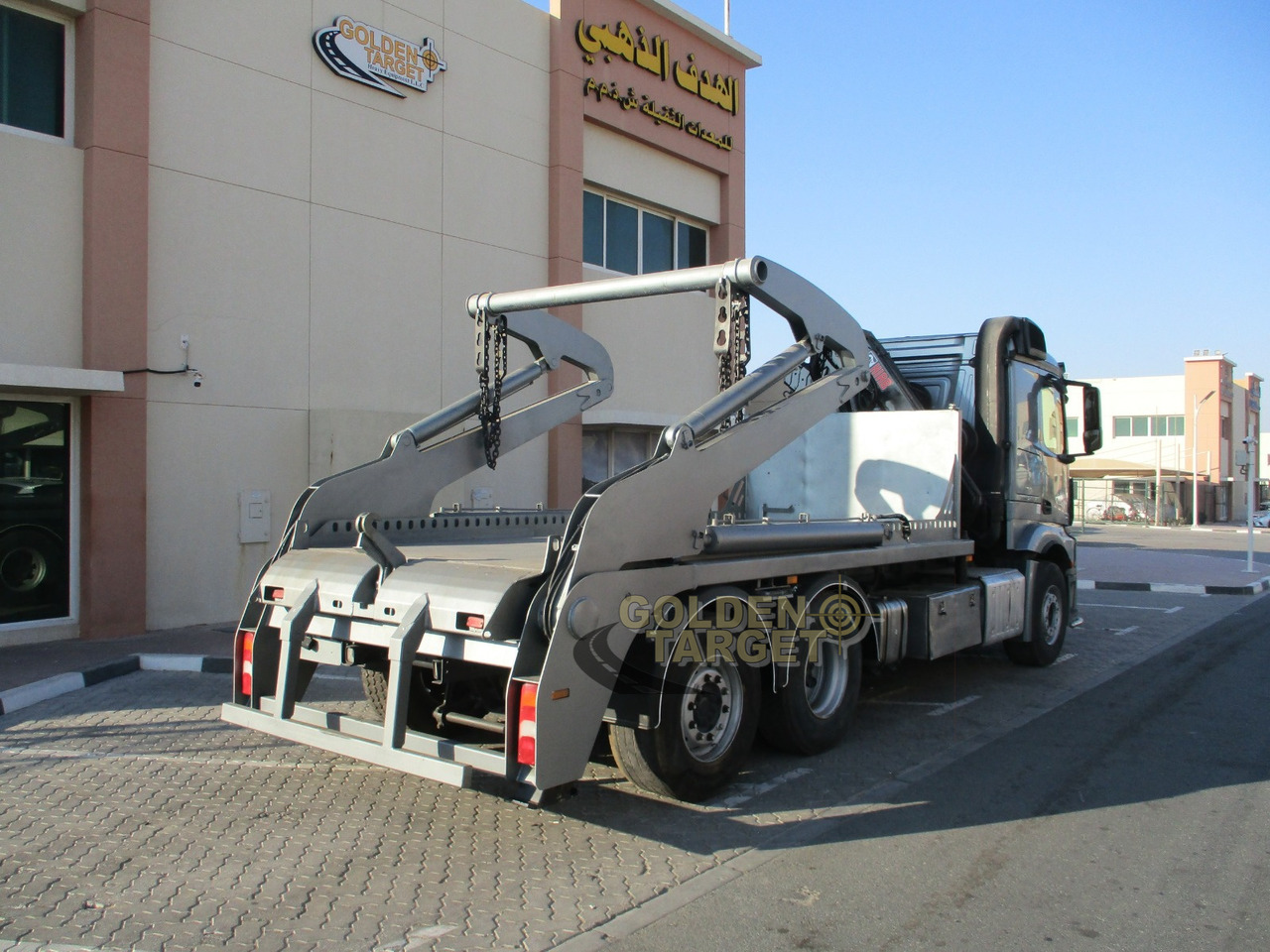 MERCEDES-BENZ 2642 6×2 DOUBLE SKIP LOADER with HIAB Crane - Utovarivač s proklizavajućim upravljanjem: slika MERCEDES-BENZ 2642 6×2 DOUBLE SKIP LOADER with HIAB Crane - Utovarivač s proklizavajućim upravljanjem MERCEDES-BENZ 2642 6×2 DOUBLE SKIP LOADER with HIAB Crane - Utovarivač s proklizavajućim upravljanjem: slika MERCEDES-BENZ 2642 6×2 DOUBLE SKIP LOADER with HIAB Crane - Utovarivač s proklizavajućim upravljanjem