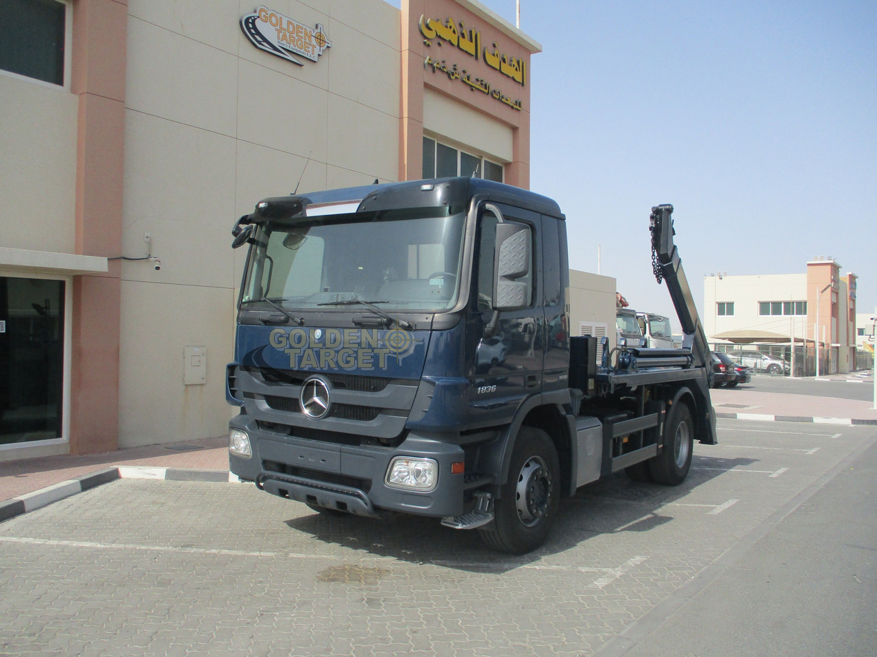 MERCEDES-BENZ Actros 1836 4x2 Skip Loader - Utovarivač s proklizavajućim upravljanjem: slika MERCEDES-BENZ Actros 1836 4x2 Skip Loader - Utovarivač s proklizavajućim upravljanjem MERCEDES-BENZ Actros 1836 4x2 Skip Loader - Utovarivač s proklizavajućim upravljanjem: slika MERCEDES-BENZ Actros 1836 4x2 Skip Loader - Utovarivač s proklizavajućim upravljanjem