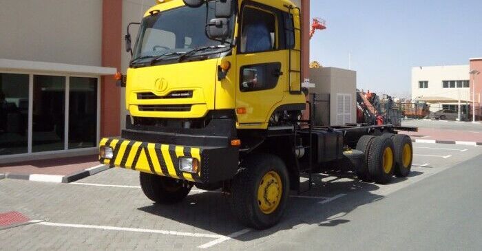 Nissan UD CZ4YL 6x6 Chassis Truck - Kamion-šasija: slika Nissan UD CZ4YL 6x6 Chassis Truck - Kamion-šasija Nissan UD CZ4YL 6x6 Chassis Truck - Kamion-šasija: slika Nissan UD CZ4YL 6x6 Chassis Truck - Kamion-šasija