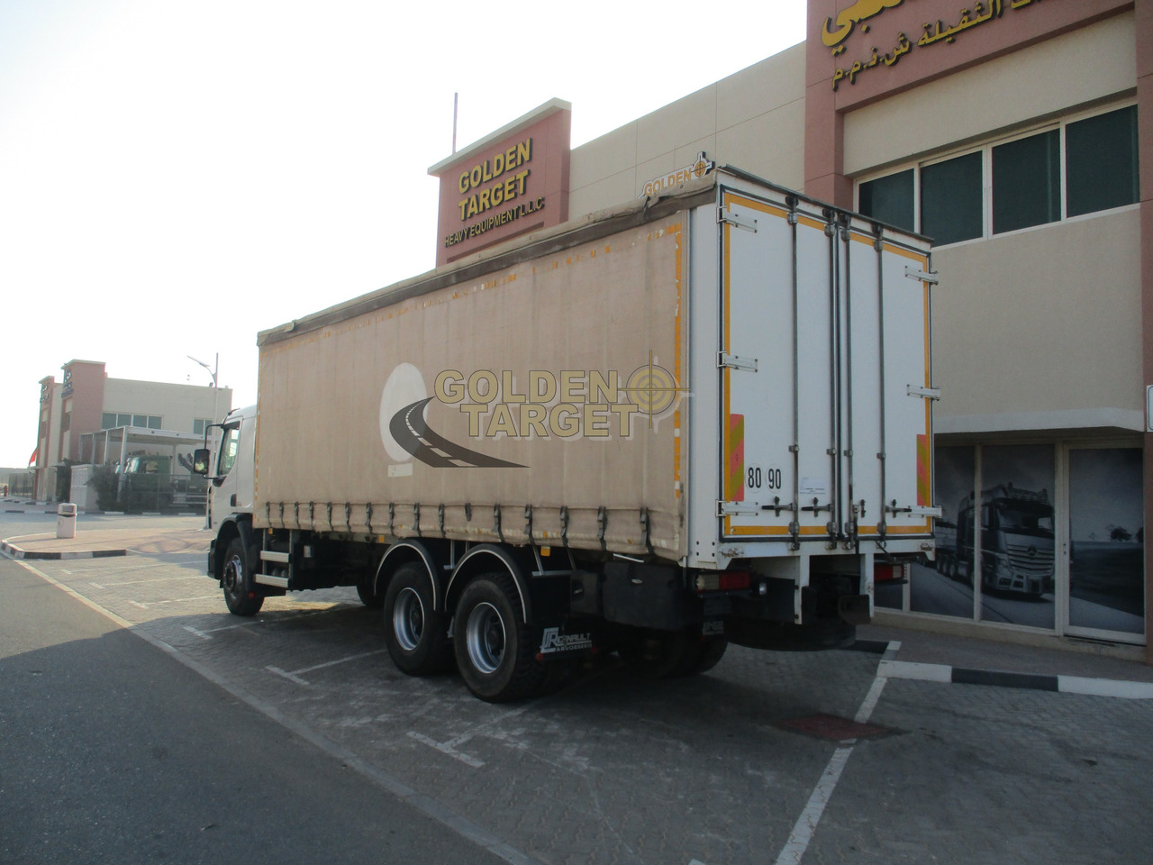Renault KERAX 380 - Kamion s ceradom: slika Renault KERAX 380 - Kamion s ceradom Renault KERAX 380 - Kamion s ceradom: slika Renault KERAX 380 - Kamion s ceradom