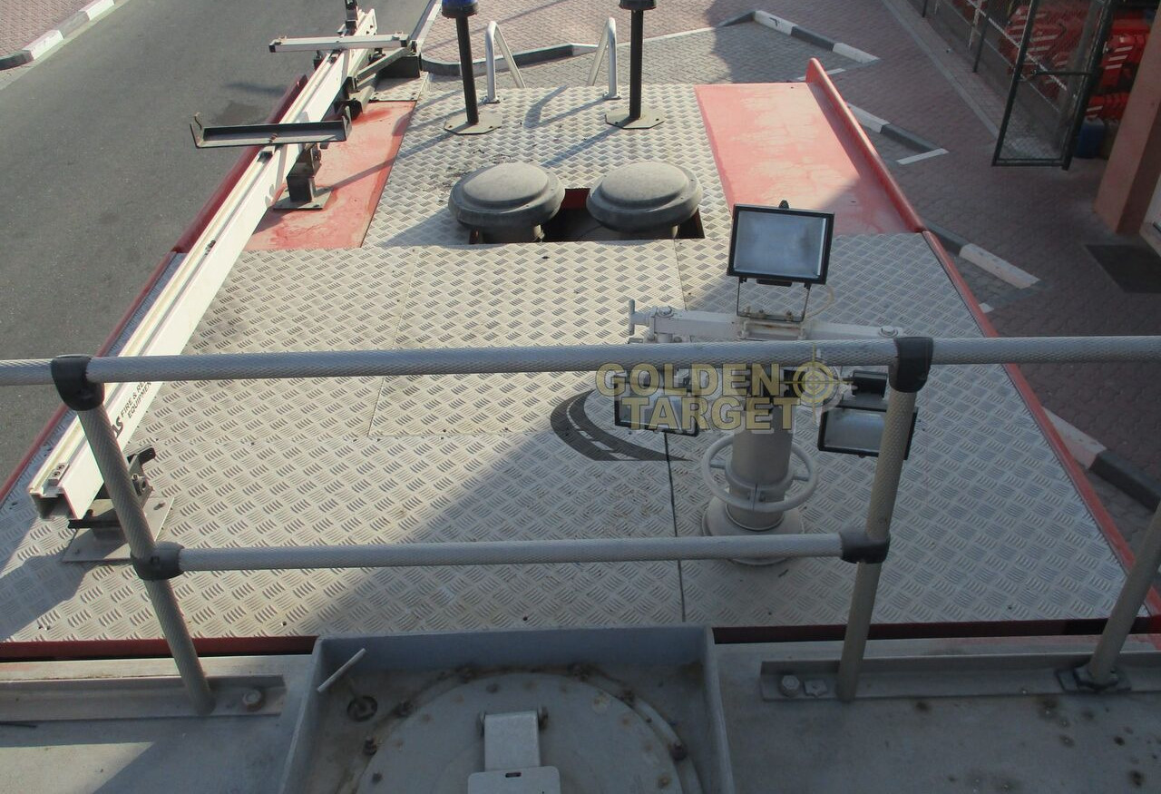 Vatrogasno vozilo Reynold Boughton Barracuda 4x4 Airport Fire Truck: slika Vatrogasno vozilo Reynold Boughton Barracuda 4x4 Airport Fire Truck