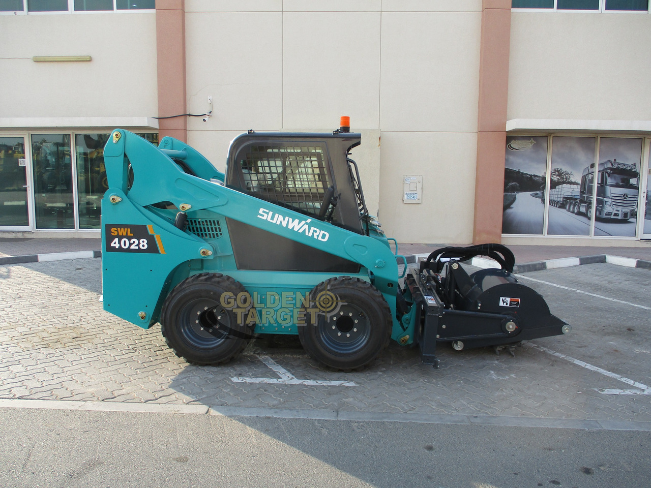 SUNWARD SWL 4028 Skid Steer Milling Machine - Mini utovarivač: slika SUNWARD SWL 4028 Skid Steer Milling Machine - Mini utovarivač SUNWARD SWL 4028 Skid Steer Milling Machine - Mini utovarivač: slika SUNWARD SWL 4028 Skid Steer Milling Machine - Mini utovarivač