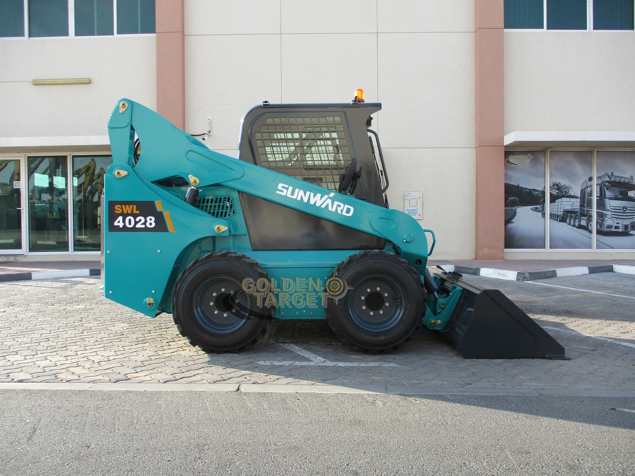 SUNWARD SWL4028 Skid Steer - Mini utovarivač: slika SUNWARD SWL4028 Skid Steer - Mini utovarivač SUNWARD SWL4028 Skid Steer - Mini utovarivač: slika SUNWARD SWL4028 Skid Steer - Mini utovarivač