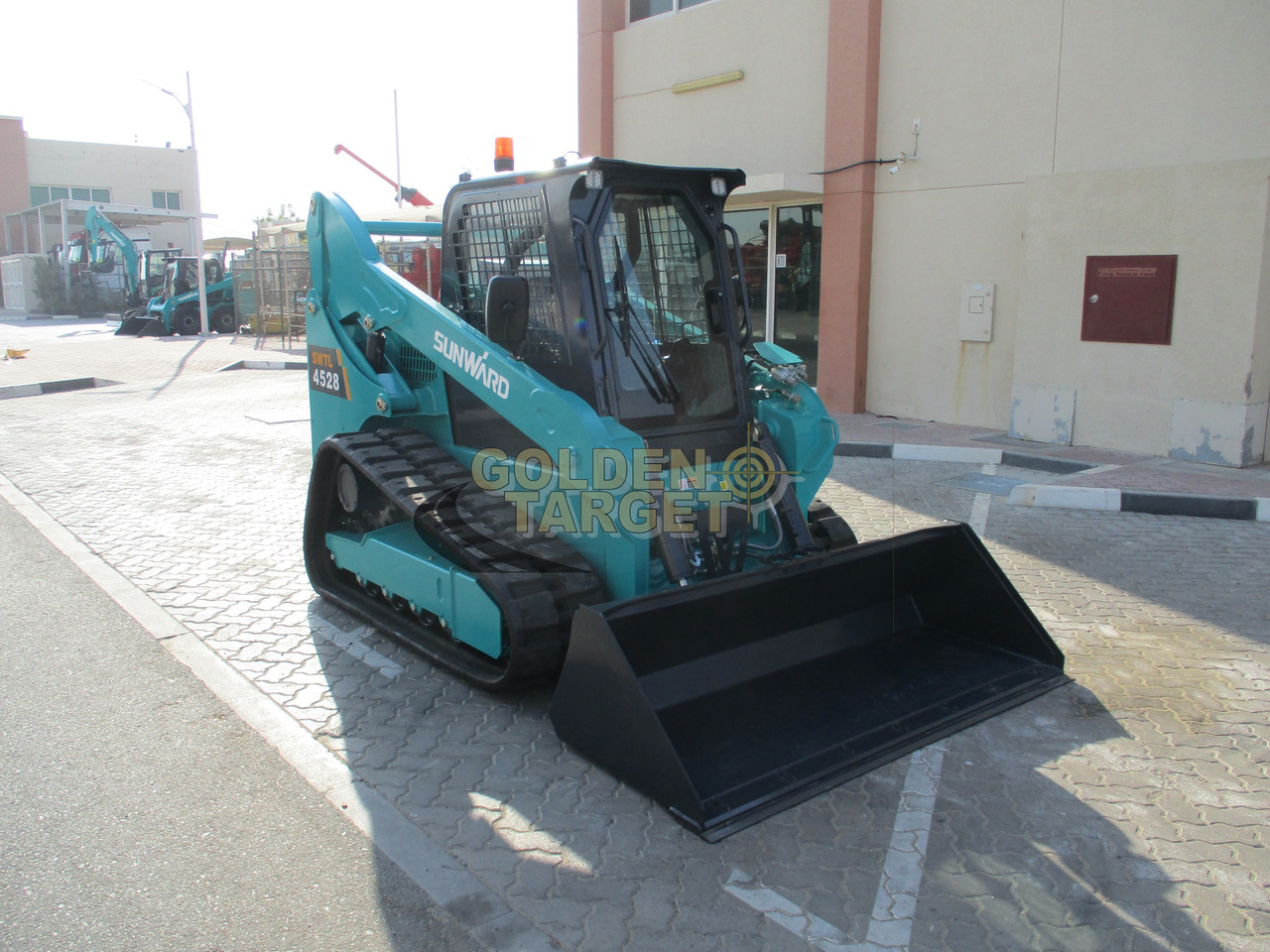SUNWARD SWTL 4528 Rubber Tracks Skid Steer - Mini utovarivač: slika SUNWARD SWTL 4528 Rubber Tracks Skid Steer - Mini utovarivač SUNWARD SWTL 4528 Rubber Tracks Skid Steer - Mini utovarivač: slika SUNWARD SWTL 4528 Rubber Tracks Skid Steer - Mini utovarivač