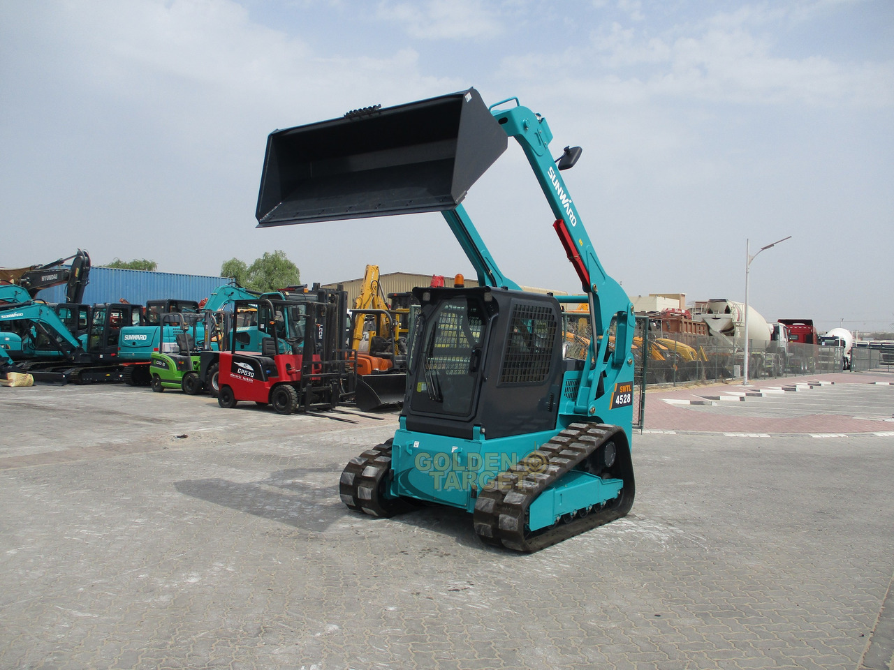 Zakup SUNWARD SWTL4528 Skid Steer SUNWARD SWTL4528 Skid Steer: slika Zakup SUNWARD SWTL4528 Skid Steer SUNWARD SWTL4528 Skid Steer