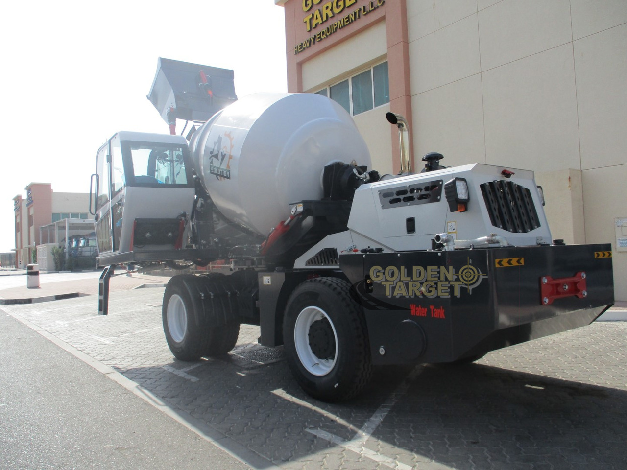 Solution H35 Self Loading Mixer - Automješalica: slika Solution H35 Self Loading Mixer - Automješalica Solution H35 Self Loading Mixer - Automješalica: slika Solution H35 Self Loading Mixer - Automješalica