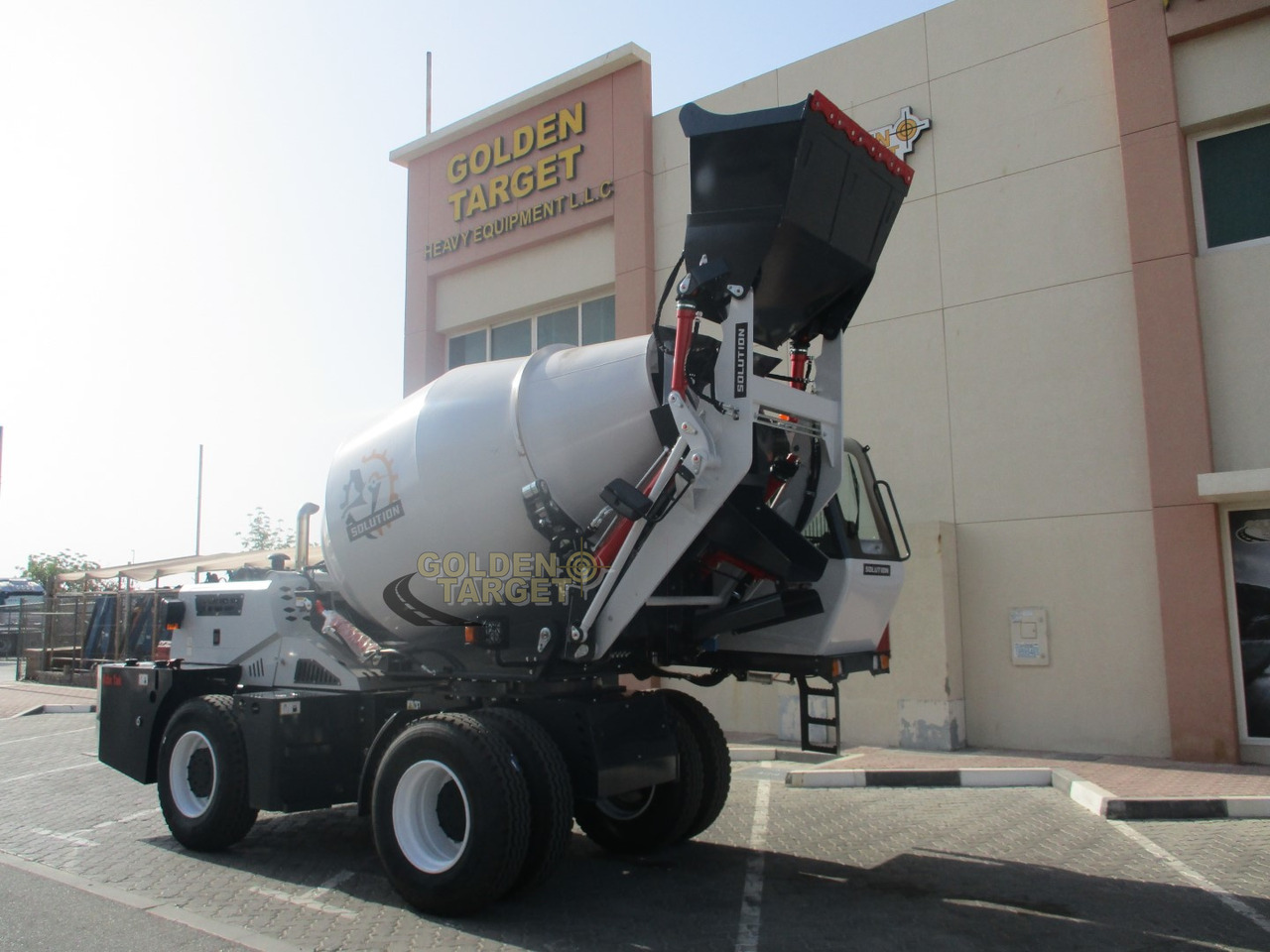 Solution H35 Self Loading Mixer - Automješalica: slika Solution H35 Self Loading Mixer - Automješalica Solution H35 Self Loading Mixer - Automješalica: slika Solution H35 Self Loading Mixer - Automješalica