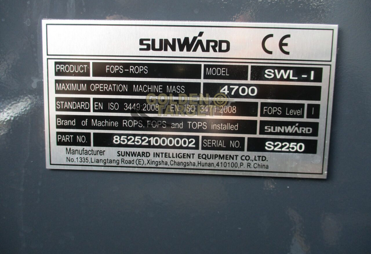 Novi Mini utovarivač Sunward 3220 Skid Steer Loader: slika Novi Mini utovarivač Sunward 3220 Skid Steer Loader