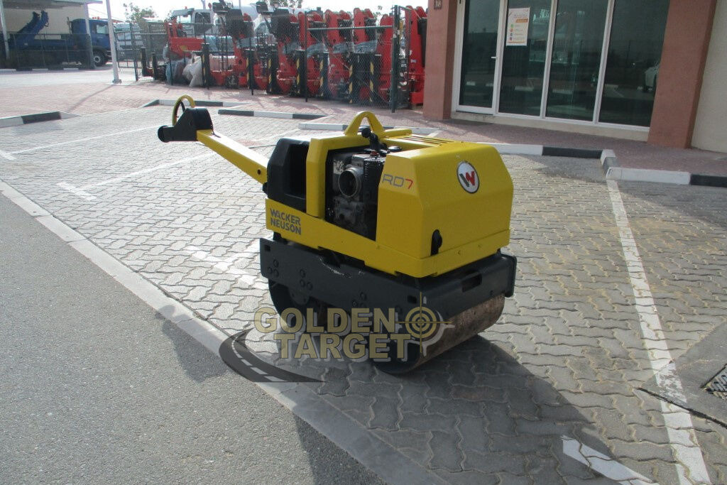 Wacker Neuson RD7 Roller - Mini valjak: slika Wacker Neuson RD7 Roller - Mini valjak Wacker Neuson RD7 Roller - Mini valjak: slika Wacker Neuson RD7 Roller - Mini valjak