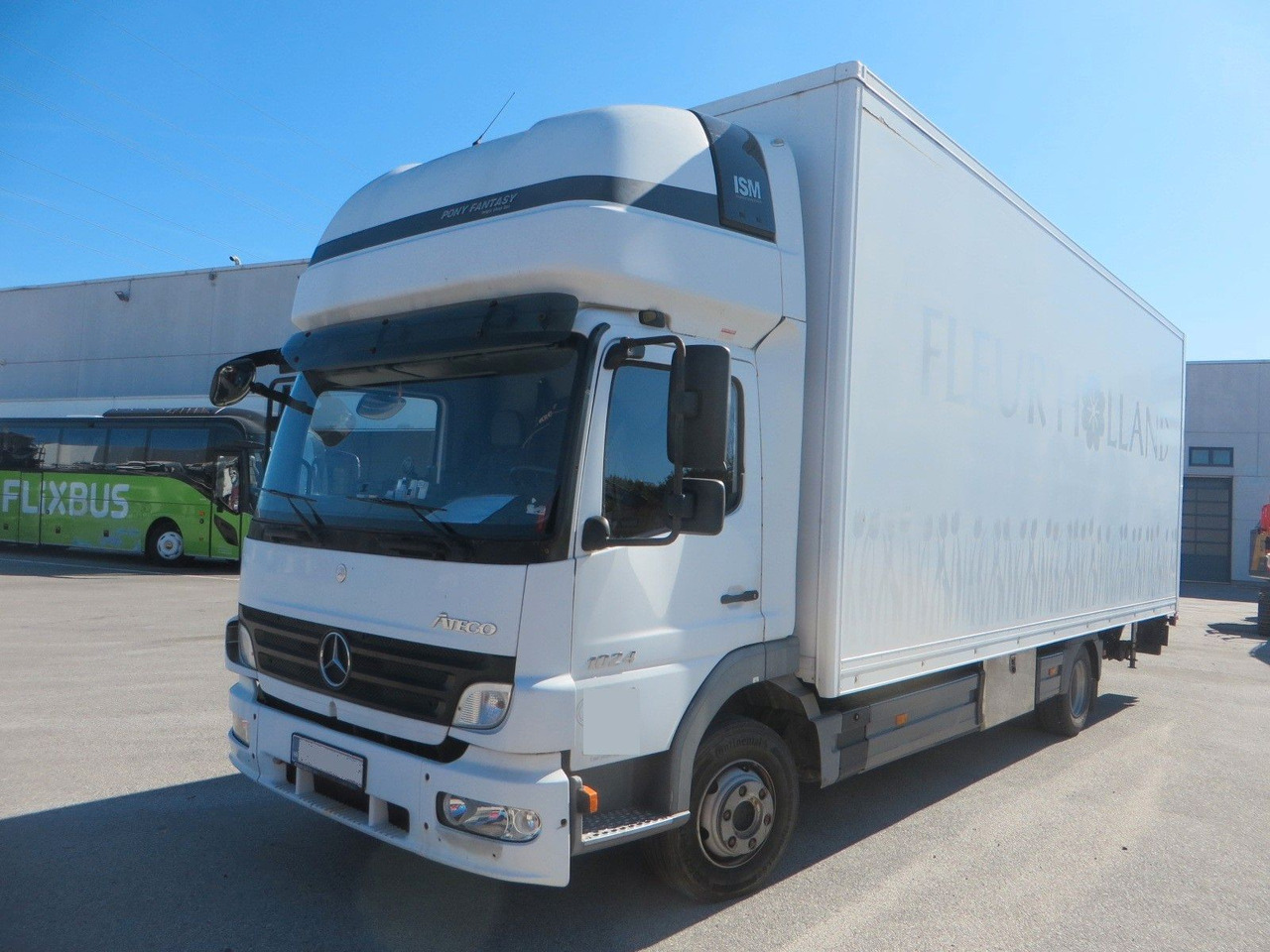 Mercedes-Benz Atego 1024 Box body with tail lift - Kamion sandučar: slika Mercedes-Benz Atego 1024 Box body with tail lift - Kamion sandučar Mercedes-Benz Atego 1024 Box body with tail lift - Kamion sandučar: slika Mercedes-Benz Atego 1024 Box body with tail lift - Kamion sandučar