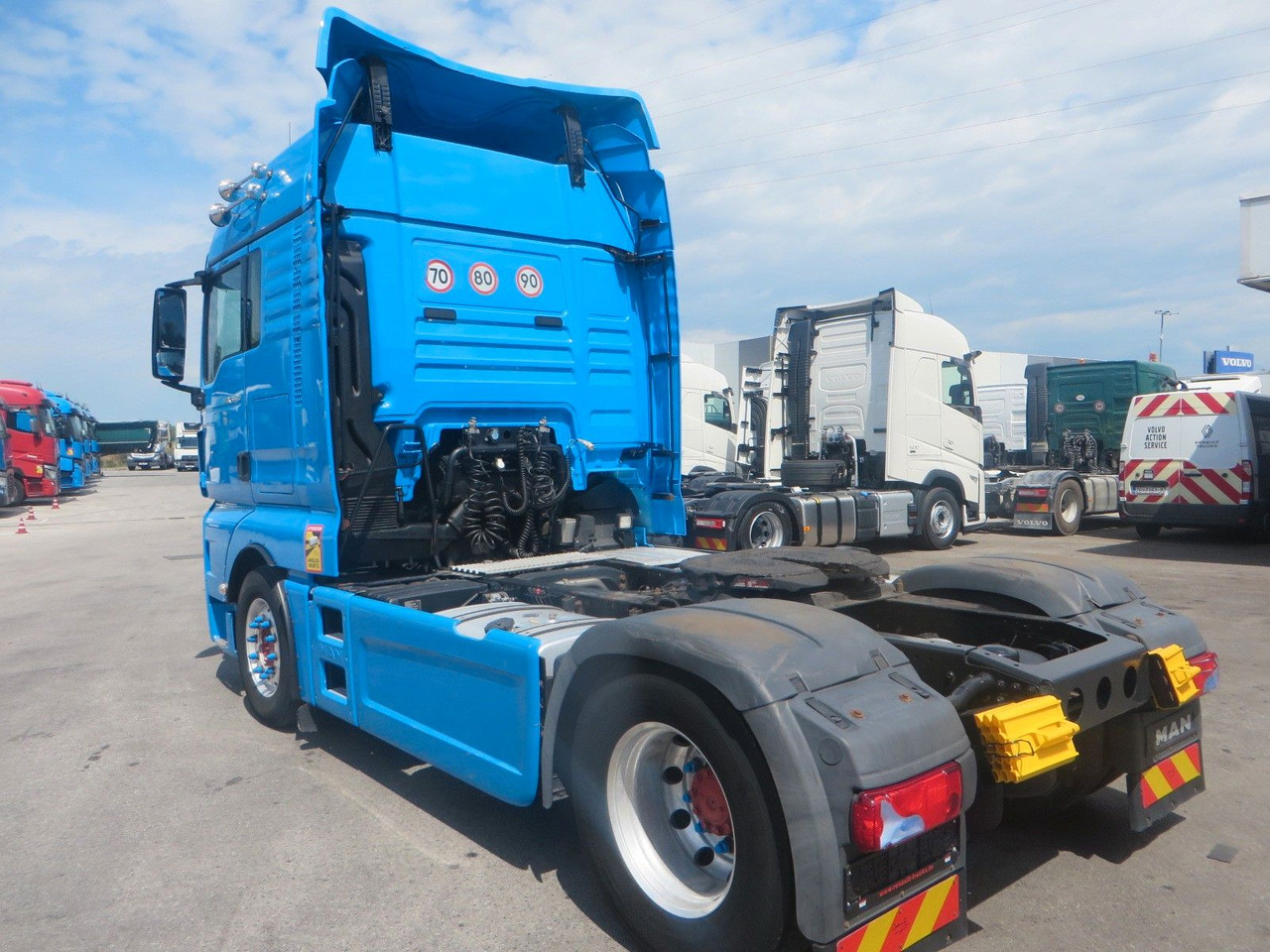 MAN TGX 18.500 4x2Tractor XLX, Retarder - Tegljač: slika MAN TGX 18.500 4x2Tractor XLX, Retarder - Tegljač MAN TGX 18.500 4x2Tractor XLX, Retarder - Tegljač: slika MAN TGX 18.500 4x2Tractor XLX, Retarder - Tegljač