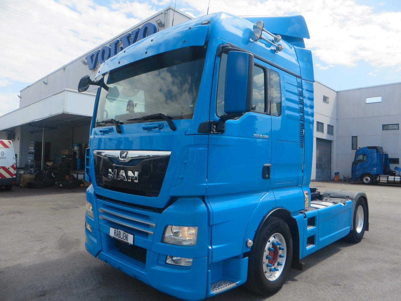MAN TGX 18.500 4x2Tractor XLX, Retarder - Tegljač: slika MAN TGX 18.500 4x2Tractor XLX, Retarder - Tegljač MAN TGX 18.500 4x2Tractor XLX, Retarder - Tegljač: slika MAN TGX 18.500 4x2Tractor XLX, Retarder - Tegljač