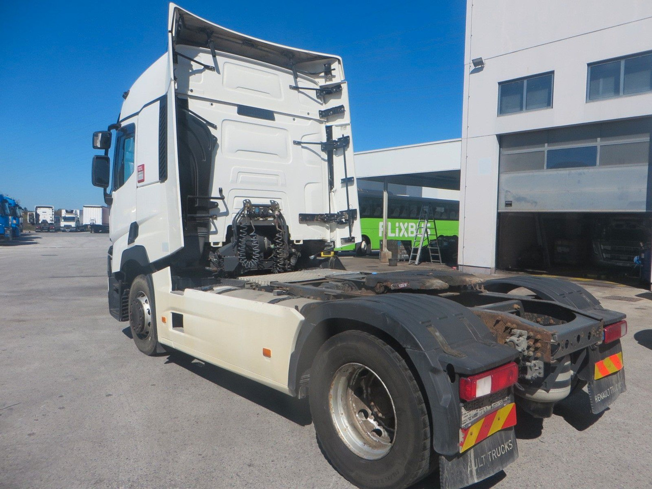 Renault T460 SC 4x2Tractor - Tegljač: slika Renault T460 SC 4x2Tractor - Tegljač Renault T460 SC 4x2Tractor - Tegljač: slika Renault T460 SC 4x2Tractor - Tegljač